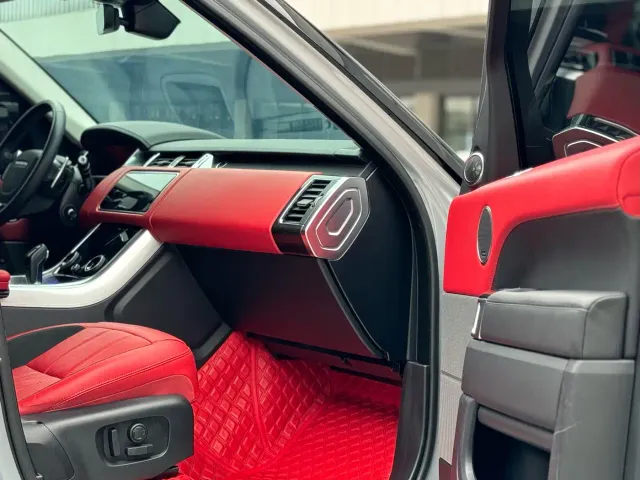 Land Rover Range Rover Sport — Фото автомобиля 8