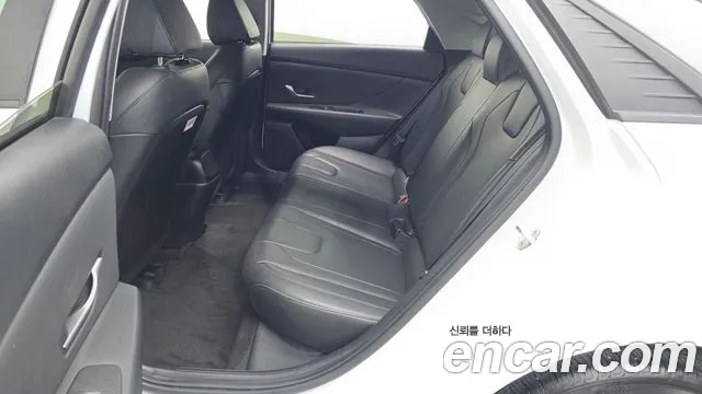 Hyundai Avante — Фото автомобиля 17