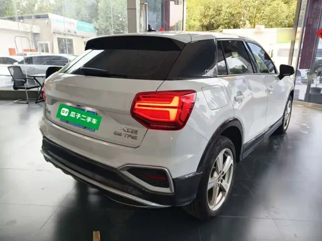 Audi Q2L — Фото автомобиля 6
