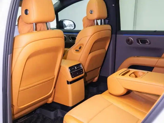 Li Auto i6 — Фото автомобиля 21