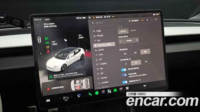 Tesla Model 3 — Фото автомобиля 29