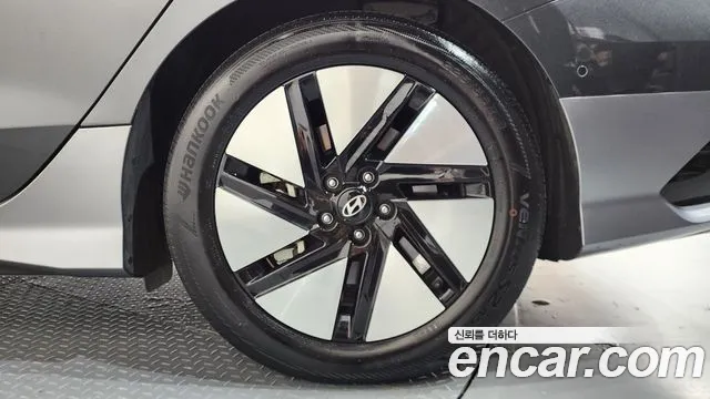 Hyundai Ioniq 6 — Фото автомобиля 6