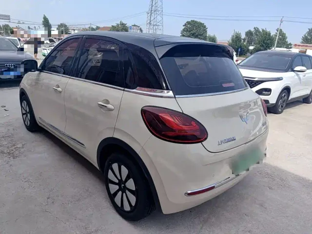 Wuling Bingo — Фото автомобиля 4