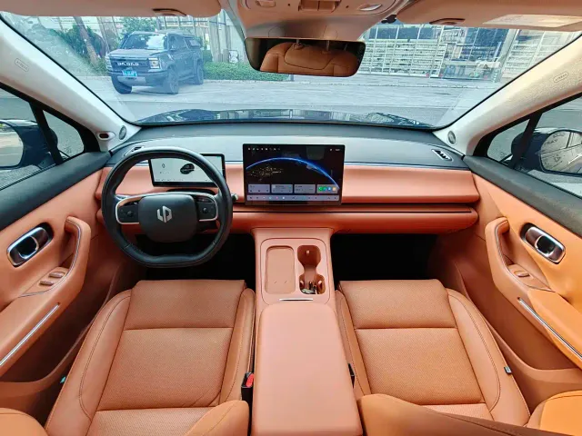 Leapmotor C16 — Фото автомобиля 8