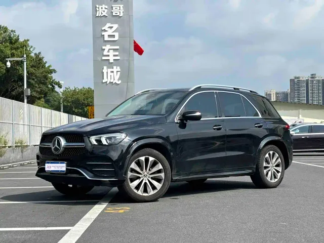 Фотография автомобиля — Mercedes-Benz GLE-Class