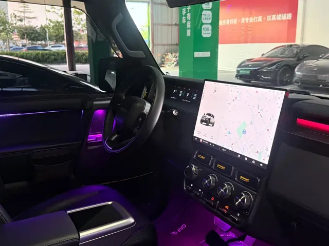 iCAR V23 — Фото автомобиля 12