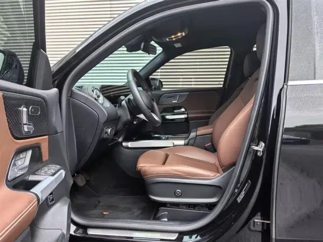 Mercedes-Benz GLB-Class — Фото автомобиля 6