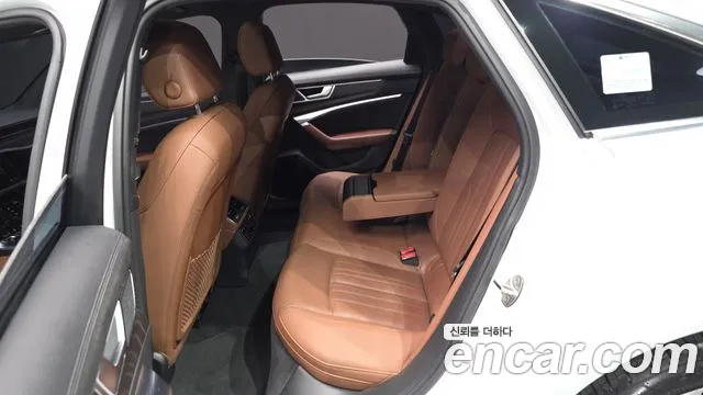 Audi A6 C8 — Фото автомобиля 18