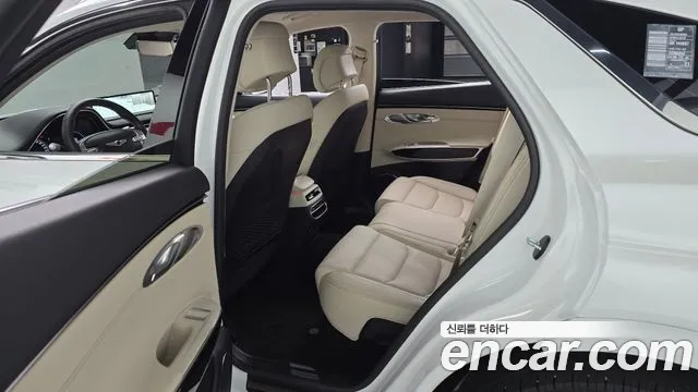 Genesis GV70 2.5T Бензин AWD — Фото автомобиля 26