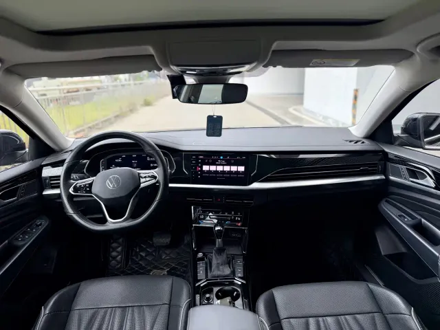 Volkswagen Passat — Фото автомобиля 11