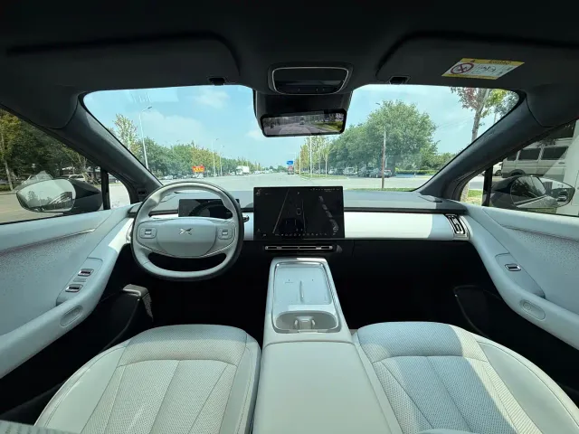 Xpeng P7+ — Фото автомобиля 11