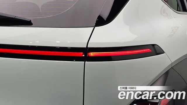 Hyundai Kona SX2 — Фото автомобиля 8