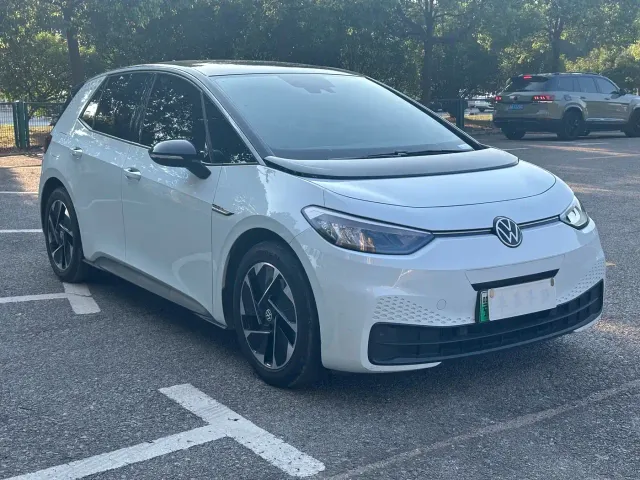 Volkswagen ID.3 — Фото автомобиля 3