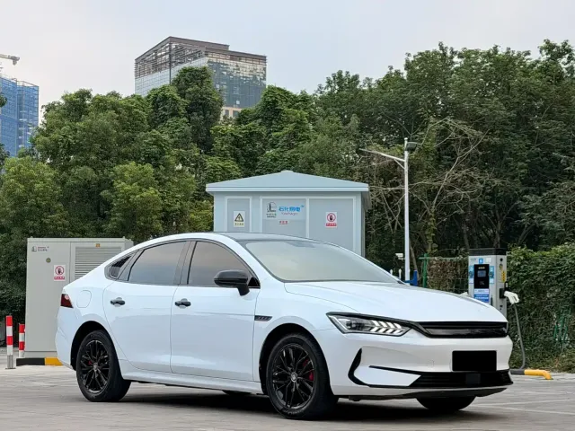 BYD Qin PLUS — Фото автомобиля 3