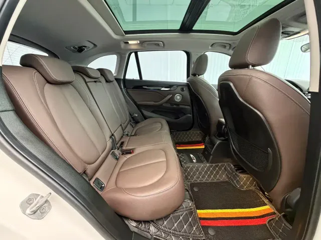 BMW X1 — Фото автомобиля 18