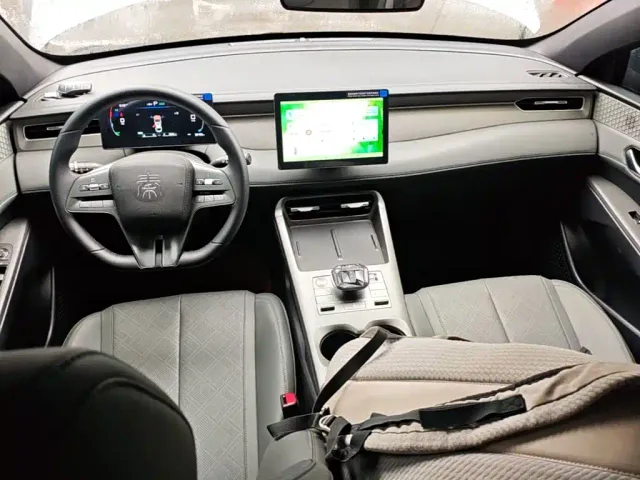 BYD Qin PLUS — Фото автомобиля 9
