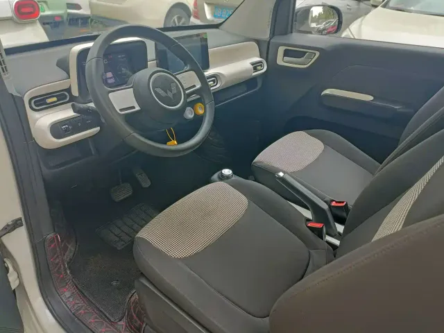 Wuling Hongguang Mini EV — Фото автомобиля 9