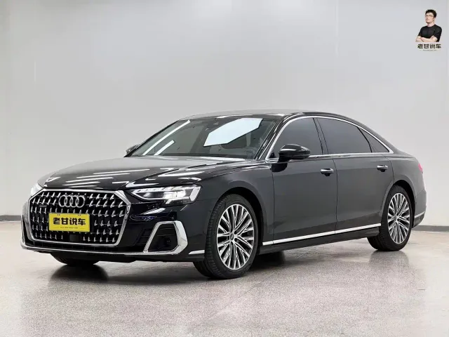 Audi A8 — Фото автомобиля 2