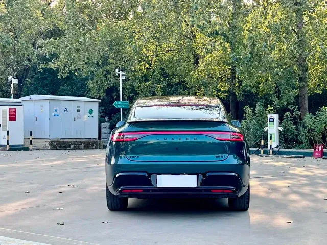 Luxeed R7 — Фото автомобиля 15