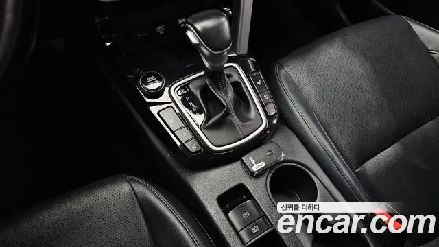 Kia Seltos — Фото автомобиля 12