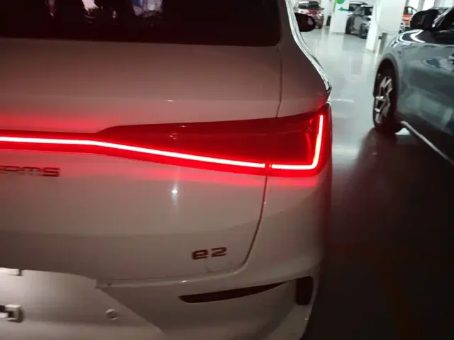 BYD BYD e2 2021 Premium Model — Фото автомобиля 7