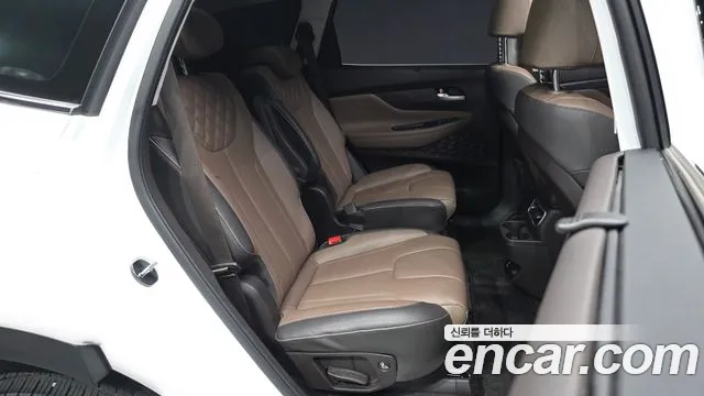 Hyundai Santafe — Фото автомобиля 12