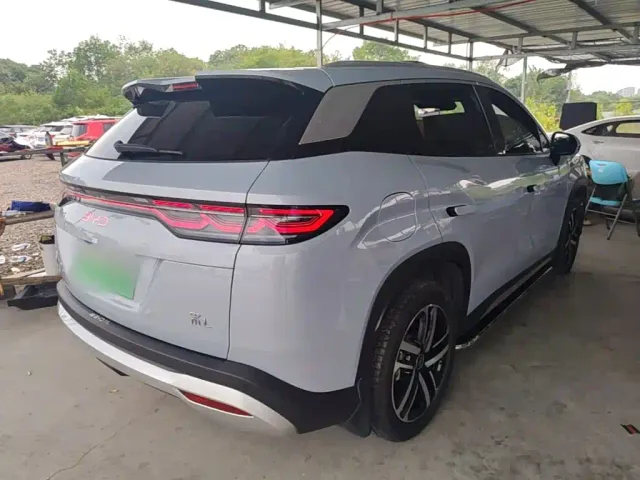 BYD Song L DM-i — Фото автомобиля 6