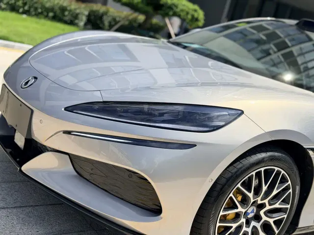Denza Z9GT — Фото автомобиля 5