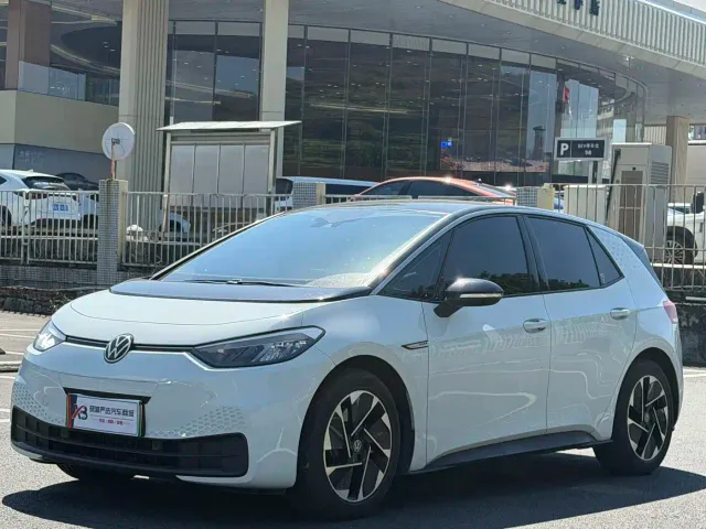 Volkswagen ID.3 — Фото автомобиля 2