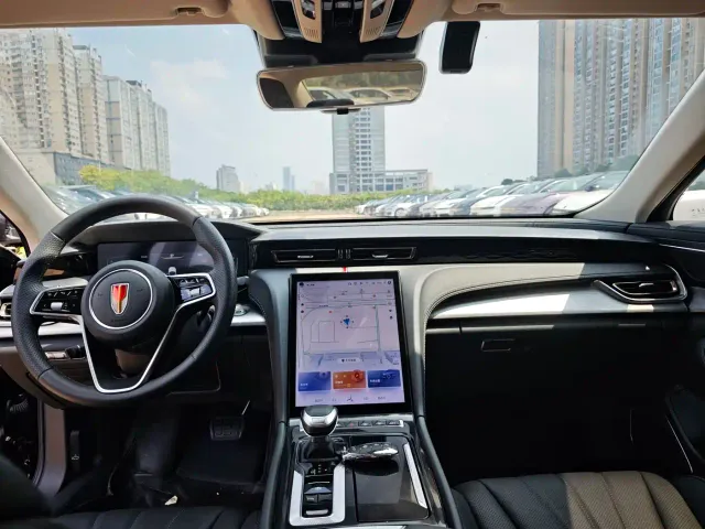 Hongqi H5 — Фото автомобиля 5