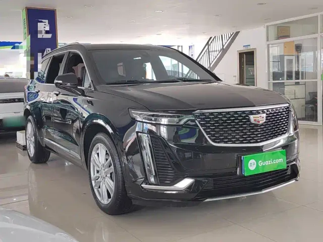 Cadillac XT6 — Фото автомобиля 3