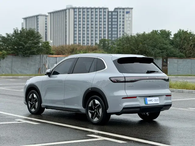 Geely Galaxy E5 — Фото автомобиля 20