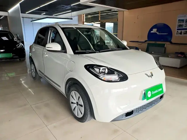 Wuling Bingo — Фото автомобиля 3