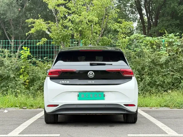 Volkswagen ID.3 — Фото автомобиля 18