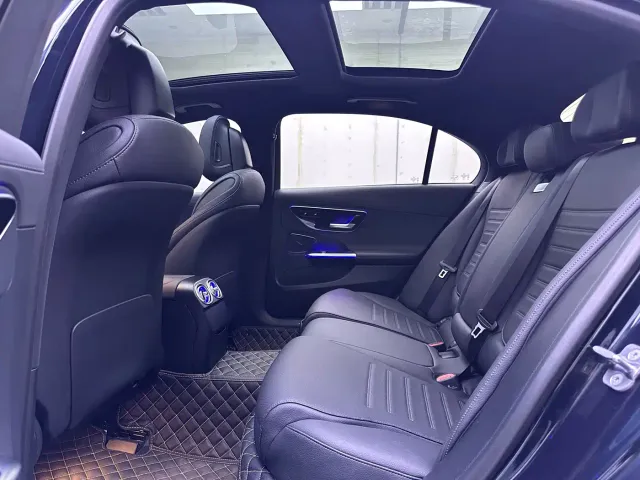 Mercedes-Benz C-Class — Фото автомобиля 8