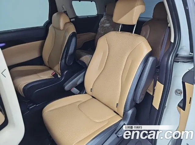 Kia Carnival 4th Gen — Фото автомобиля 12