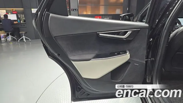 Kia EV6 — Фото автомобиля 14
