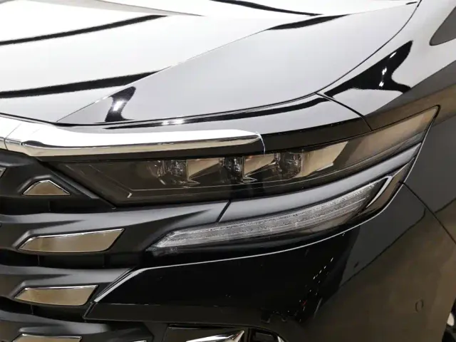 Toyota Vellfire — Фото автомобиля 28