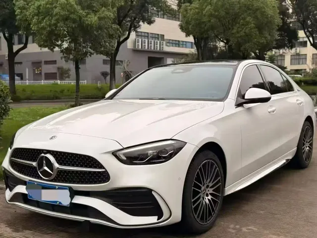 Фотография автомобиля — Mercedes-Benz C-Class
