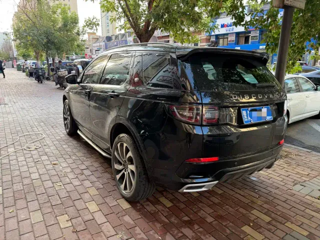 Land Rover Discovery Sport — Фото автомобиля 8