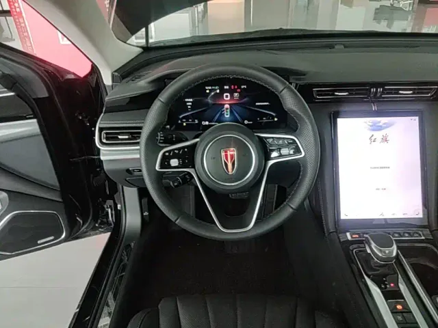 Hongqi H5 — Фото автомобиля 14