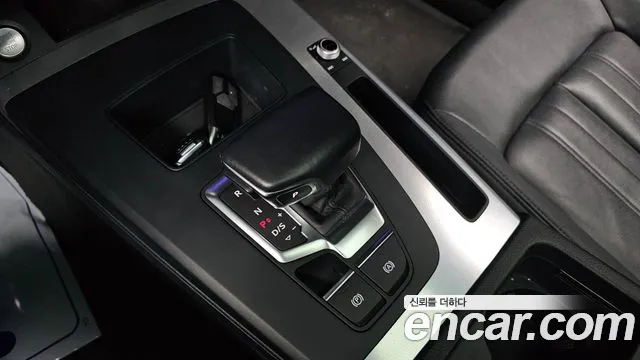 Audi Q5 40 TDI quattro Sportback — Фото автомобиля 15