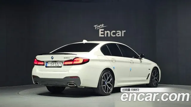 BMW 5-Series 5 серия (G30) — Фото автомобиля 2