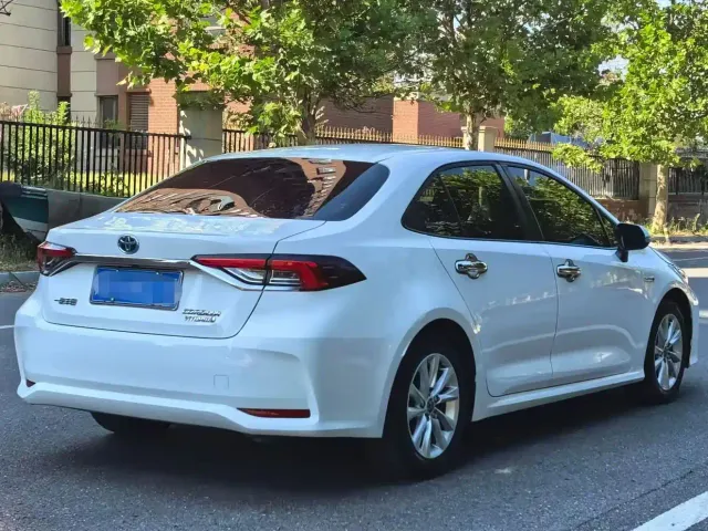 Toyota Corolla — Фото автомобиля 6