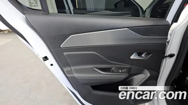 Peugeot 308 — Фото автомобиля 24