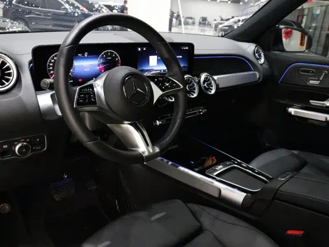 Mercedes-Benz GLB-Class — Фото автомобиля 6