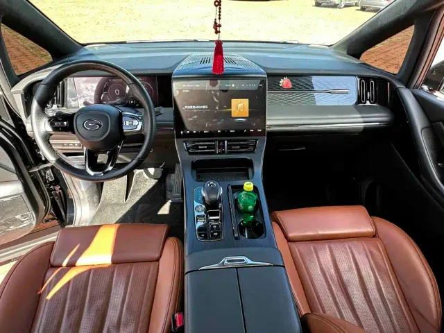 GAC Trumpchi E9 — Фото автомобиля 8