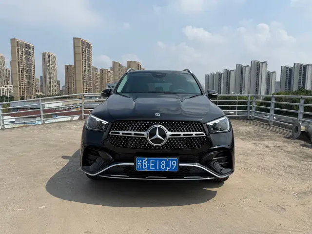 Mercedes-Benz GLE-Class — Фото автомобиля 2