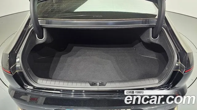 Hyundai Grandeur Grandeur (GN7) 3.5 Бензин 4WD — Фото автомобиля 27