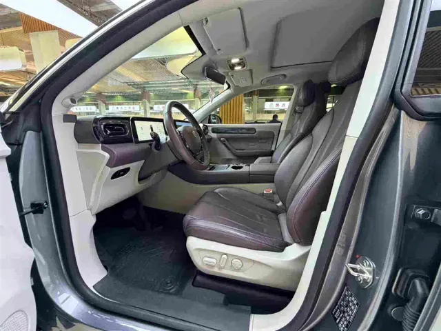 Leapmotor C11 — Фото автомобиля 4